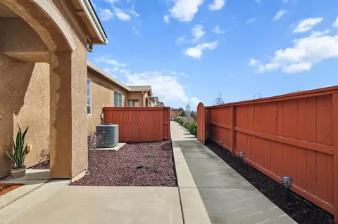Exterior - 672 Mission De Oro Dr, Redding, CA 96003 photo 10 of 22