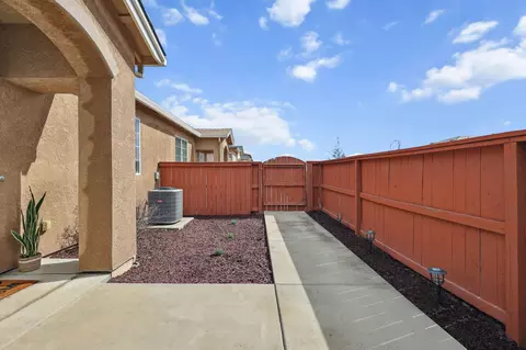 Exterior - 672 Mission De Oro Dr, Redding, CA 96003 photo 17 of 22