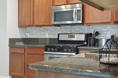 Kitchen - 672 Mission De Oro Dr, Redding, CA 96003 photo 2 of 7