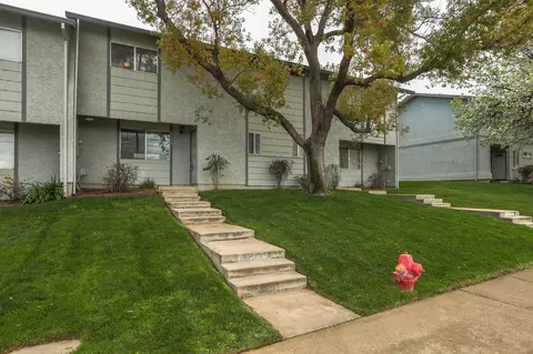 Exterior - 533 Kimball Rd, Red Bluff, CA 96080 photo 3 of 9