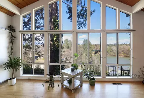 1000 East St, Redding, CA 96001