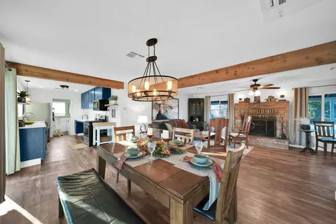 Dining - 5911 Sierra Dr, Redding, CA 96003 photo 1 of 4