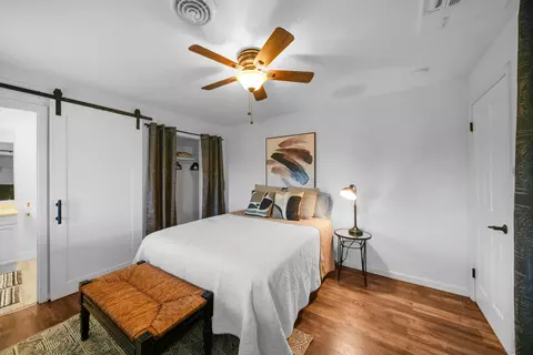 Bedroom - 5911 Sierra Dr, Redding, CA 96003 photo 1 of 5