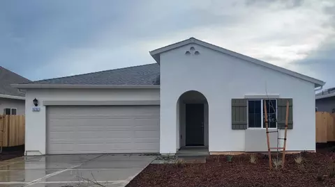 5232 Monaco Pkwy, Redding, CA 96002