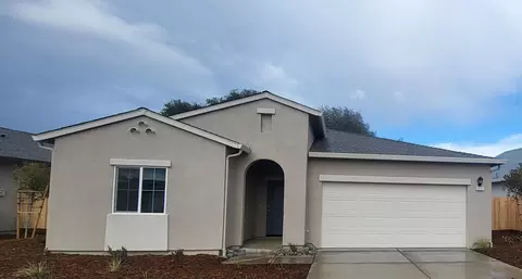 5221 Monaco Pkwy, Redding, CA 96002