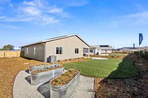 5221 Monaco Pkwy, Redding, CA 96002 photo 8