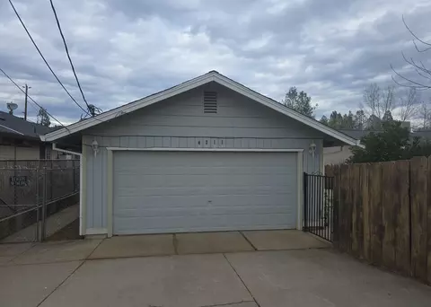 4211 Main St, Shasta Lake, CA 96019