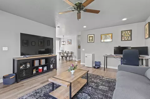 782 Redwood Blvd, Redding, CA 96003 photo 8