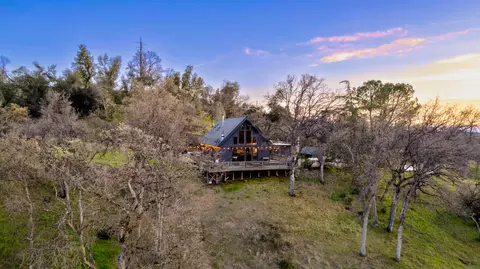 23435 Patrick Ln, Millville, CA 96062