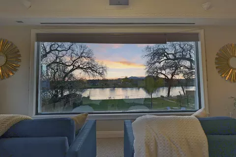 View/Area - 3074 Brent Rd, Redding, CA 96002 photo 4 of 23