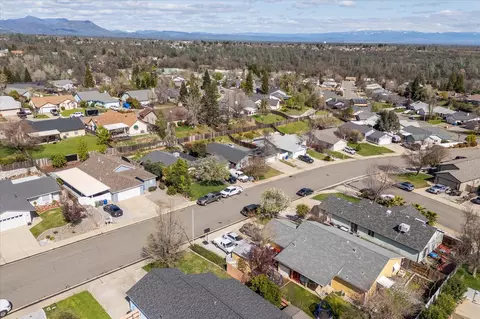 1477 Setter Dr, Redding, CA 96003 photo 23