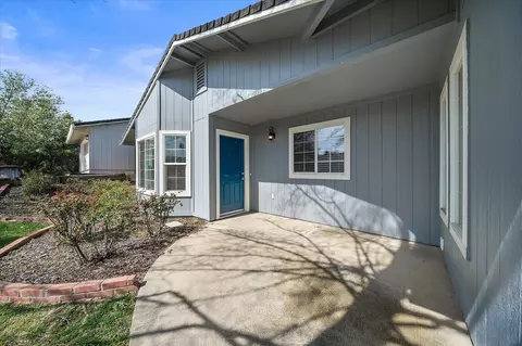 1477 Setter Dr, Redding, CA 96003 photo 2