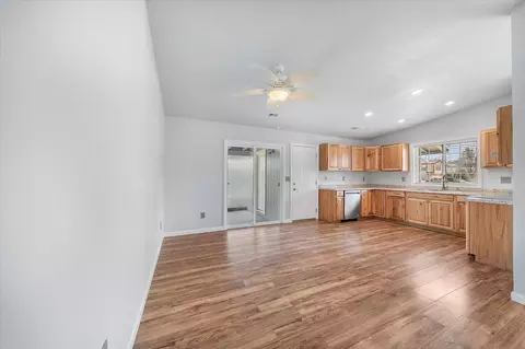 1477 Setter Dr, Redding, CA 96003 photo 6