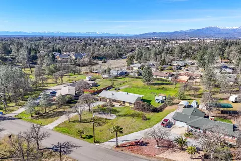 View/Area - 1200 Lema Rd, Redding, CA 96003 photo 3 of 4