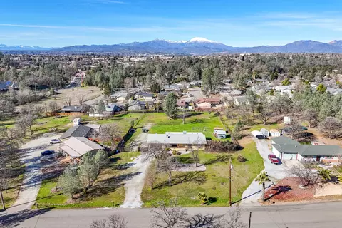 View/Area - 1200 Lema Rd, Redding, CA 96003 photo 4 of 4