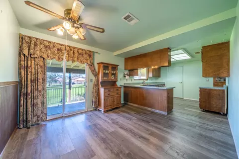 Dining - 1200 Lema Rd, Redding, CA 96003 photo 2 of 2