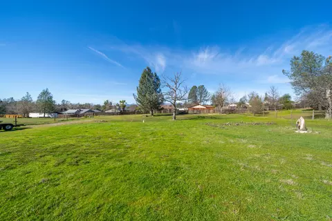 Exterior - 1200 Lema Rd, Redding, CA 96003 photo 7 of 14