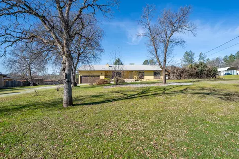 Exterior - 1200 Lema Rd, Redding, CA 96003 photo 2 of 14