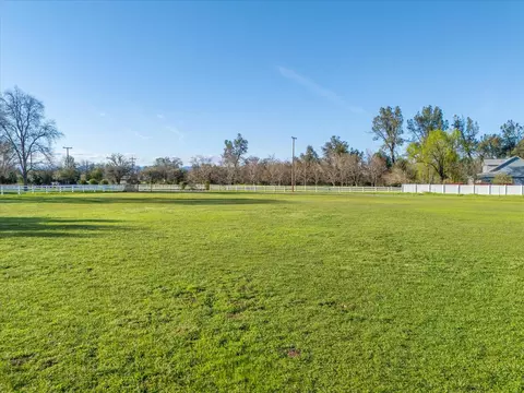 8019 Churn Crk Rd, Redding, CA 96002 photo 67