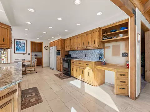 8019 Churn Crk Rd, Redding, CA 96002 photo 36