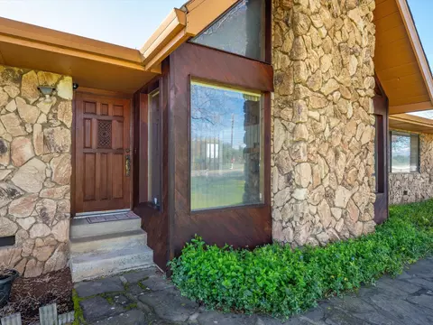 8019 Churn Crk Rd, Redding, CA 96002 photo 7