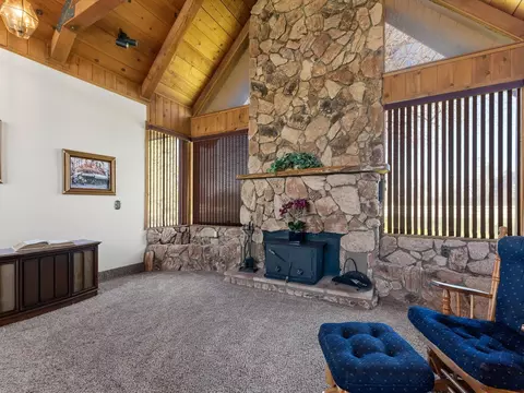 8019 Churn Crk Rd, Redding, CA 96002 photo 28