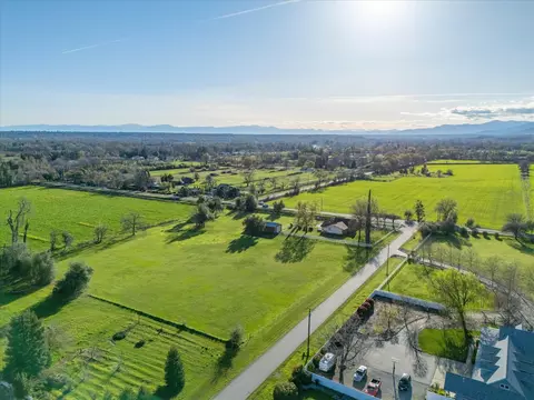 8019 Churn Crk Rd, Redding, CA 96002 photo 54