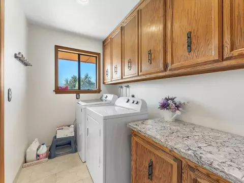 8019 Churn Crk Rd, Redding, CA 96002 photo 22