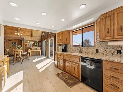 8019 Churn Crk Rd, Redding, CA 96002 photo 34