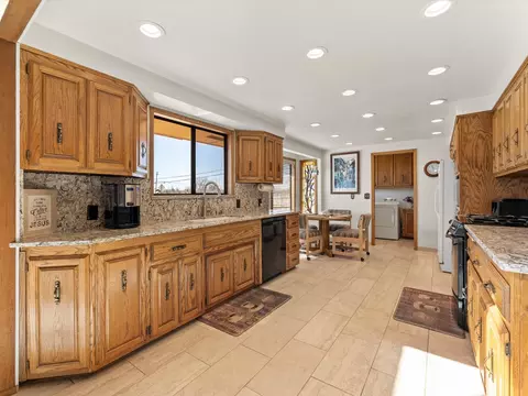 8019 Churn Crk Rd, Redding, CA 96002 photo 12