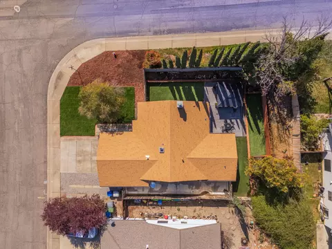 580 Arbuckle Ct, Redding, CA 96003 photo 32