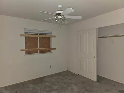 Bedroom - 6738 Irving Rd, Redding, CA 96001 photo 3 of 5
