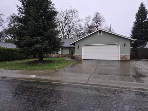 6738 Irving Rd, Redding, CA 96001