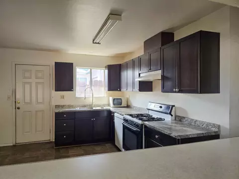 1740 Henry Ave, Redding, CA 96001 photo 8