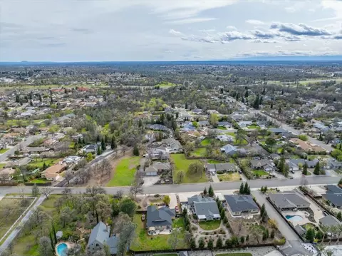 19345 Hollow Ln, Redding, CA 96003 photo 9
