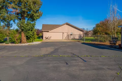 19845 Meadow View Rd, Red Bluff, CA 96080 photo 24