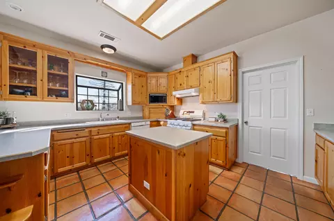 19845 Meadow View Rd, Red Bluff, CA 96080 photo 13