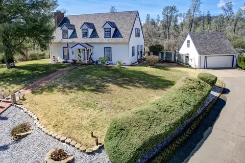 13271 Moccasin Ln, Shasta Lake, CA 96019
