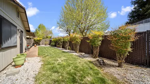 505 Monet Walk, Redding, CA 96001 photo 29