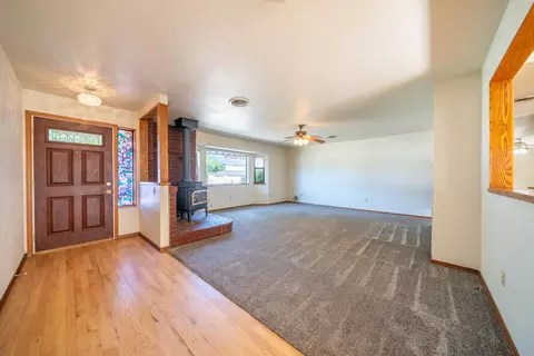 4681 Dandelion Dr, Redding, CA 96002 photo 4