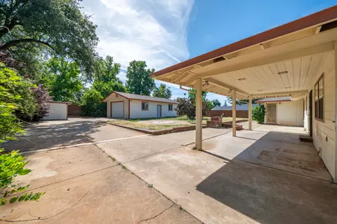 4681 Dandelion Dr, Redding, CA 96002 photo 2