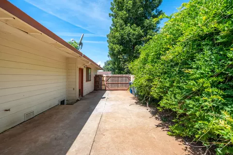 4681 Dandelion Dr, Redding, CA 96002 photo 42