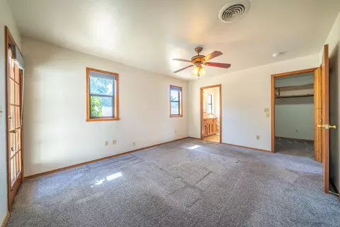 4681 Dandelion Dr, Redding, CA 96002 photo 9