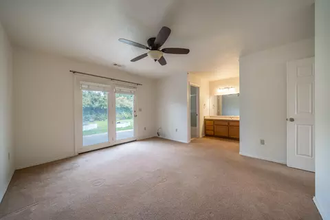 Bedroom - 3526 Auburn Dr, Redding, CA 96001 photo 1 of 3