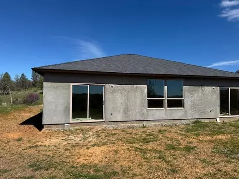 3623 Steamboat St, Redding, CA 96003 photo 4