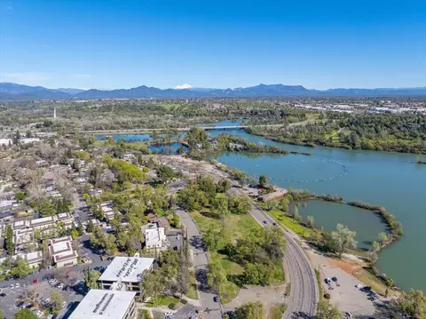 2304 Washington Ave, Redding, CA 96001 photo 46