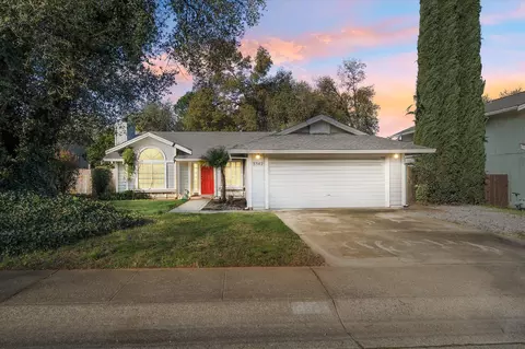 3342 Oak Haven Ct, Redding, CA 96002