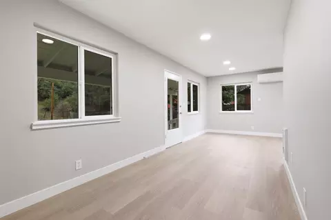 14771 Lamoine Dr, Redding, CA 96003 photo 8