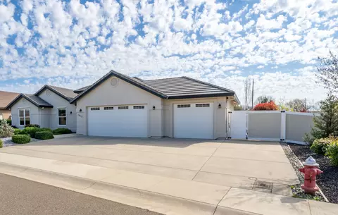 Exterior - 1915 Jolie Way, Redding, CA 96003 photo 10 of 10