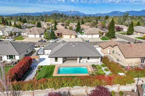View/Area - 1915 Jolie Way, Redding, CA 96003 photo 2 of 3